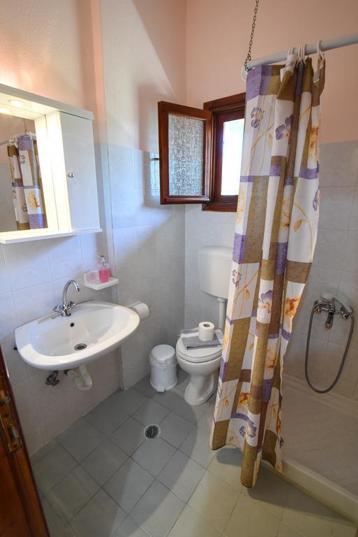 Studios Filippos Skopelos Town Room photo