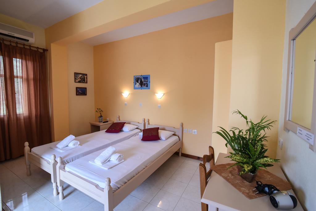 Studios Filippos Skopelos Town Room photo