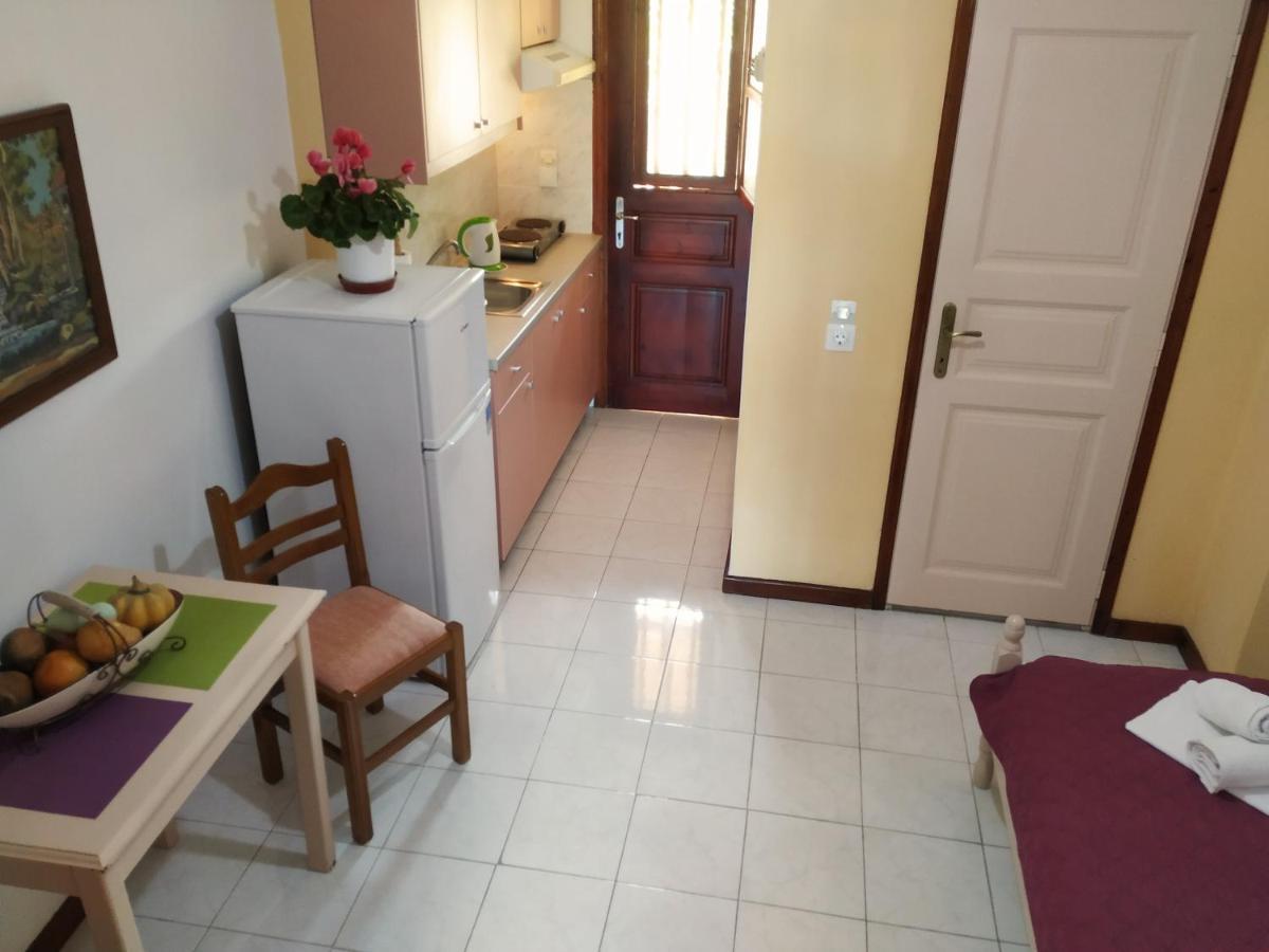 Studios Filippos Skopelos Town Exterior photo