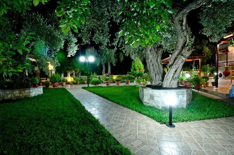 Studios Filippos Skopelos Town Exterior photo